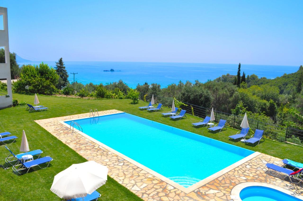 Luxury Loft Apartment With Pool - Pelekas Beach, Corfu Eksteriør billede