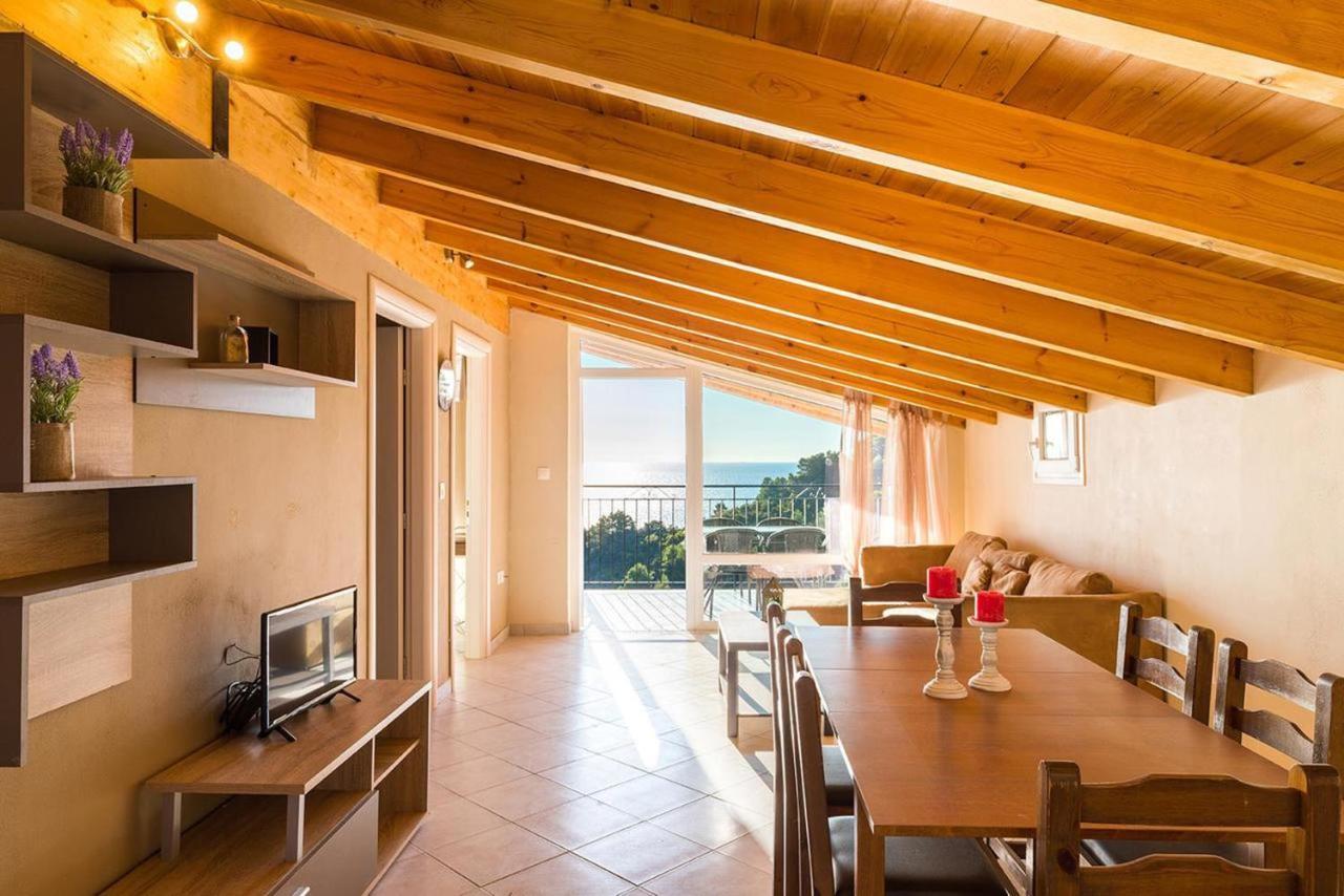 Luxury Loft Apartment With Pool - Pelekas Beach, Corfu Eksteriør billede