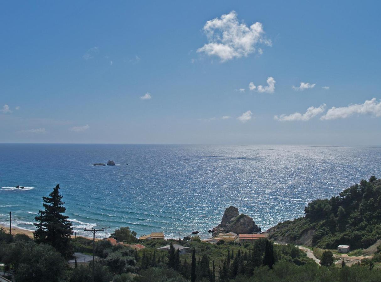 Luxury Loft Apartment With Pool - Pelekas Beach, Corfu Eksteriør billede